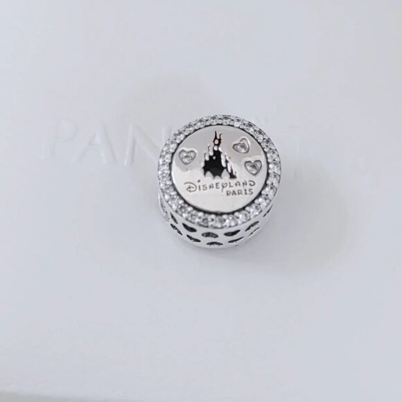 Pandora Paris Mickey and Minnie Eiffel Tower Exclusive Charm Bead with box - Picture 6 of 8